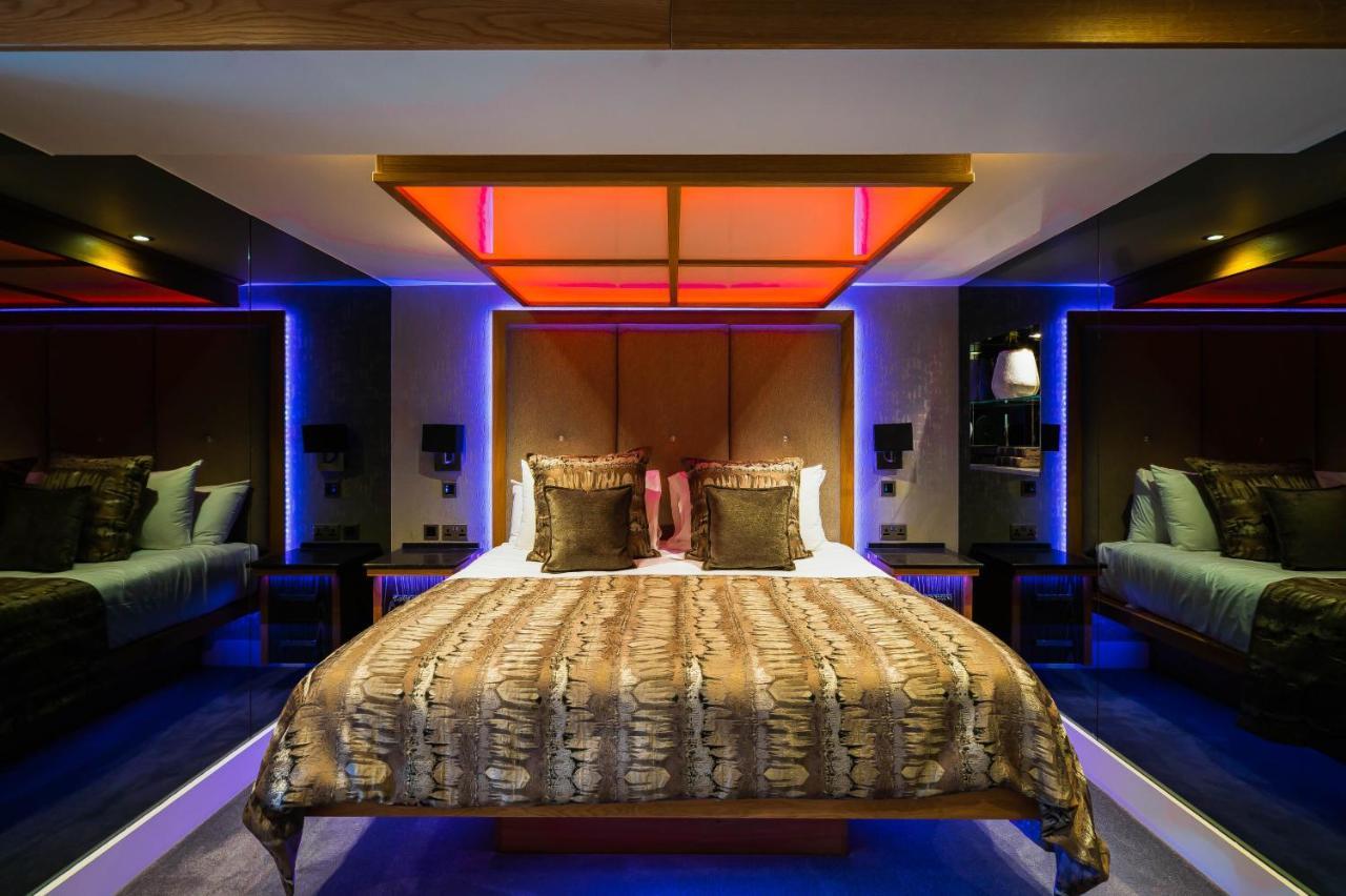 Church Suites By The Cranleigh Boutique ボウネス＝オン＝ウィンダミア エクステリア 写真