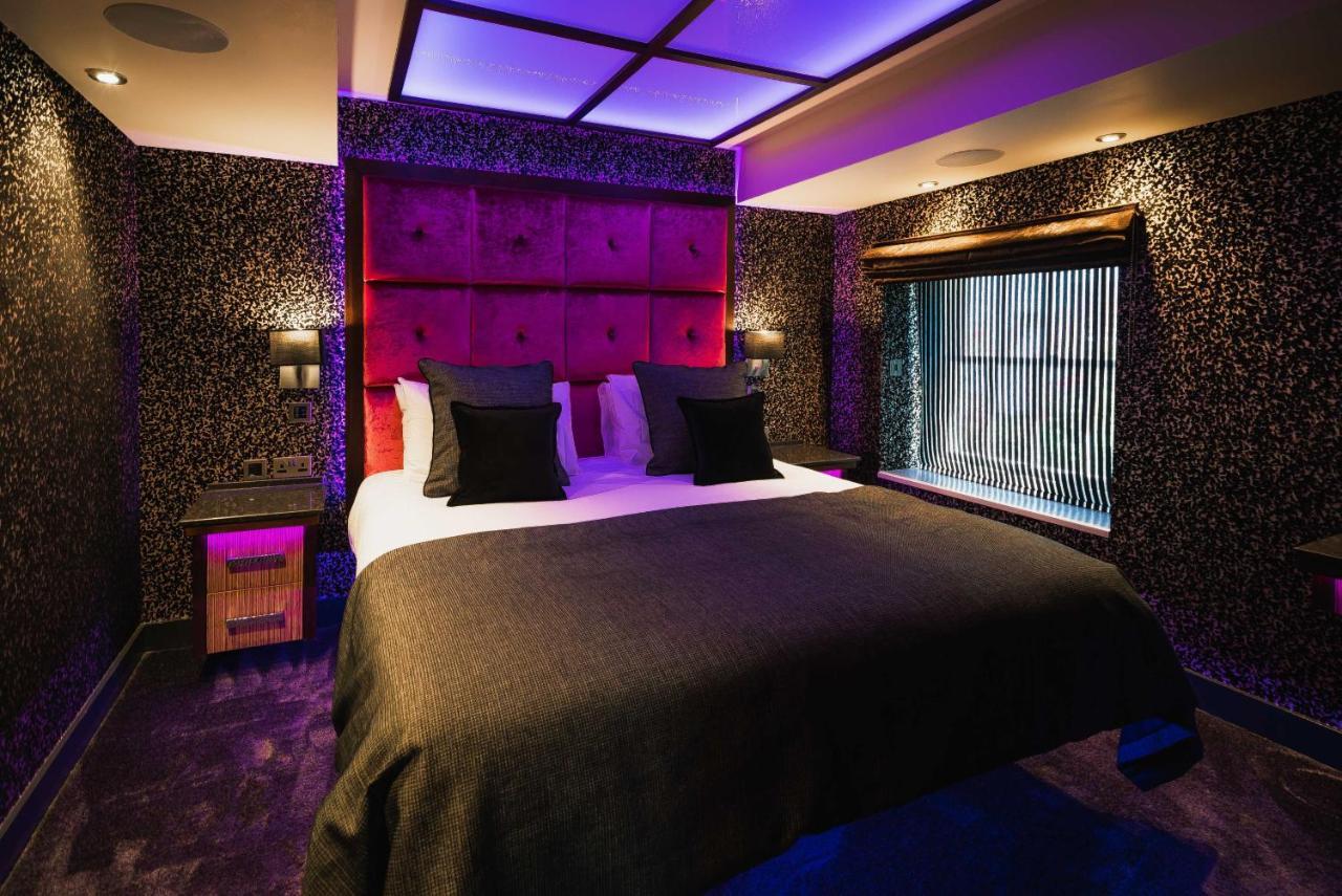 Church Suites By The Cranleigh Boutique ボウネス＝オン＝ウィンダミア エクステリア 写真