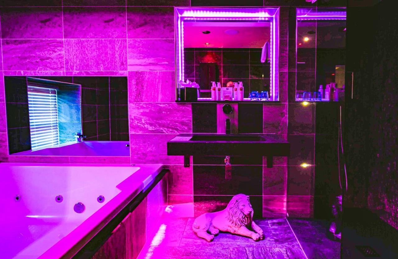 Church Suites By The Cranleigh Boutique ボウネス＝オン＝ウィンダミア エクステリア 写真
