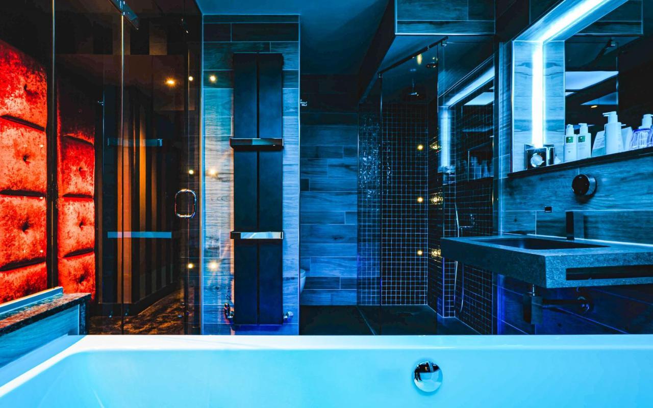 Church Suites By The Cranleigh Boutique ボウネス＝オン＝ウィンダミア エクステリア 写真